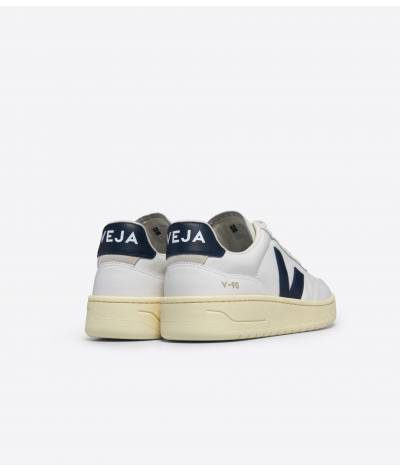 Zapatilla Veja V-90 suede ex-white-nautico